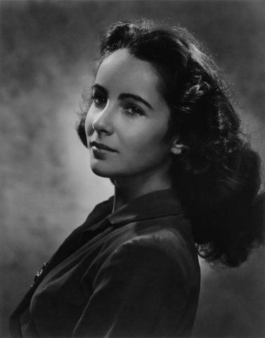 20110324 - Elizabeth Taylor, 1946.jpg